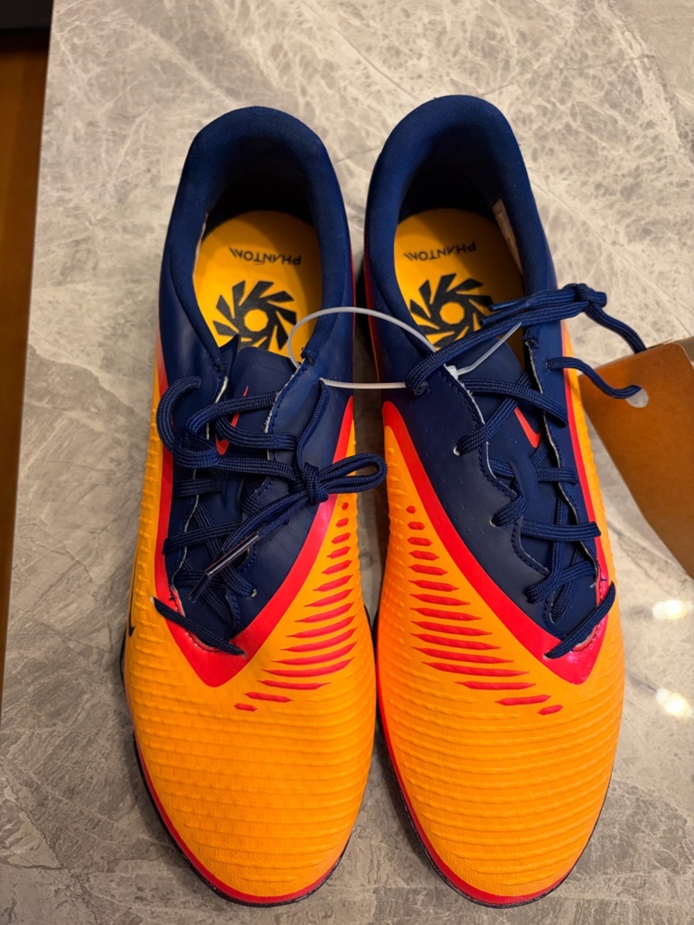 Nike Phantom GX II Academy TF Soccer Turf Shoes in Men's Size 11